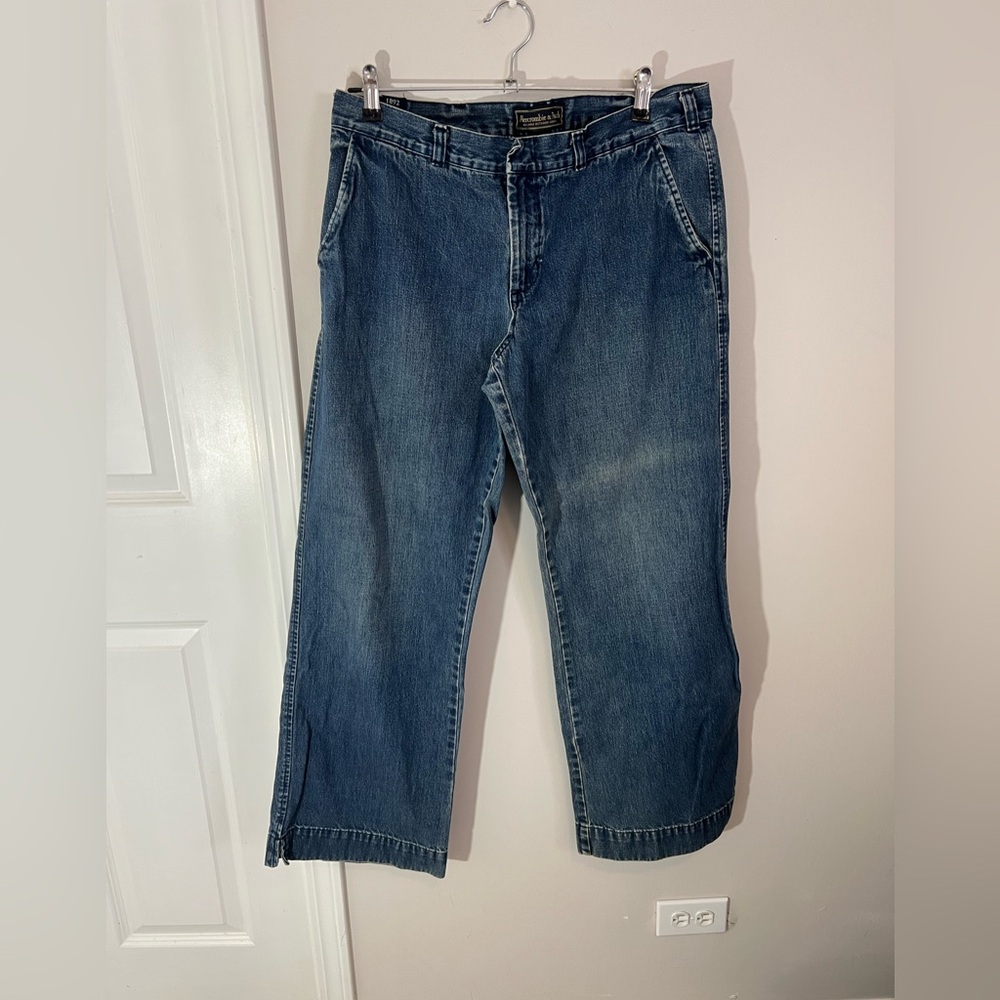 Abercrombie & Fitch Wide Leg Jeans